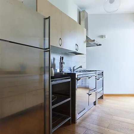 Апартаменты Garibaldi Oasis Retreat - Awesome Location In The Modern Милан