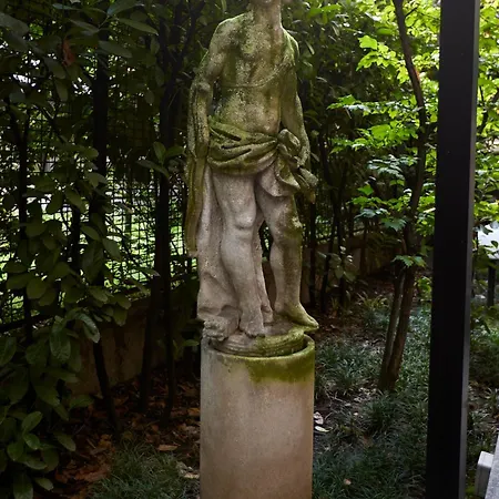 Garibaldi Oasis Retreat - Awesome Location In The Modern Milan