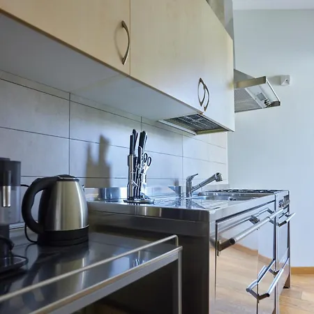 Garibaldi Oasis Retreat - Awesome Location In The Modern Апартаменты Милан
